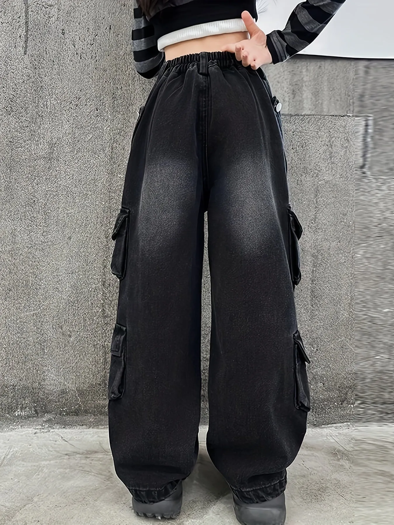 cargo™ Girls' Vintage-Inspired Wide-Leg Denim Cargo Pants with Multi-Pocket Detail - Loose Fit, All Seasons