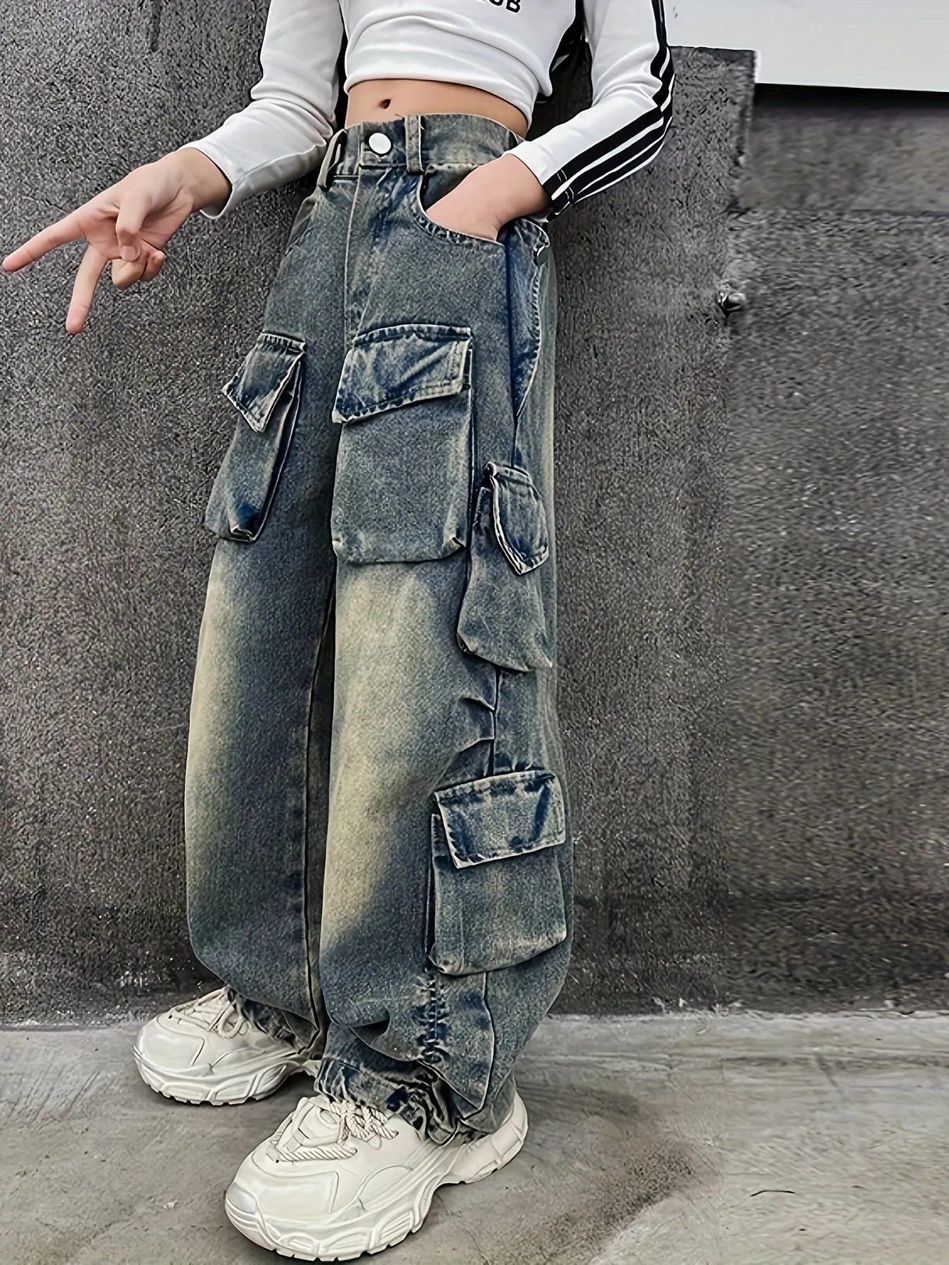 cargo™ Girls' Vintage-Inspired Wide-Leg Denim Cargo Pants with Multi-Pocket Detail - Loose Fit, All Seasons