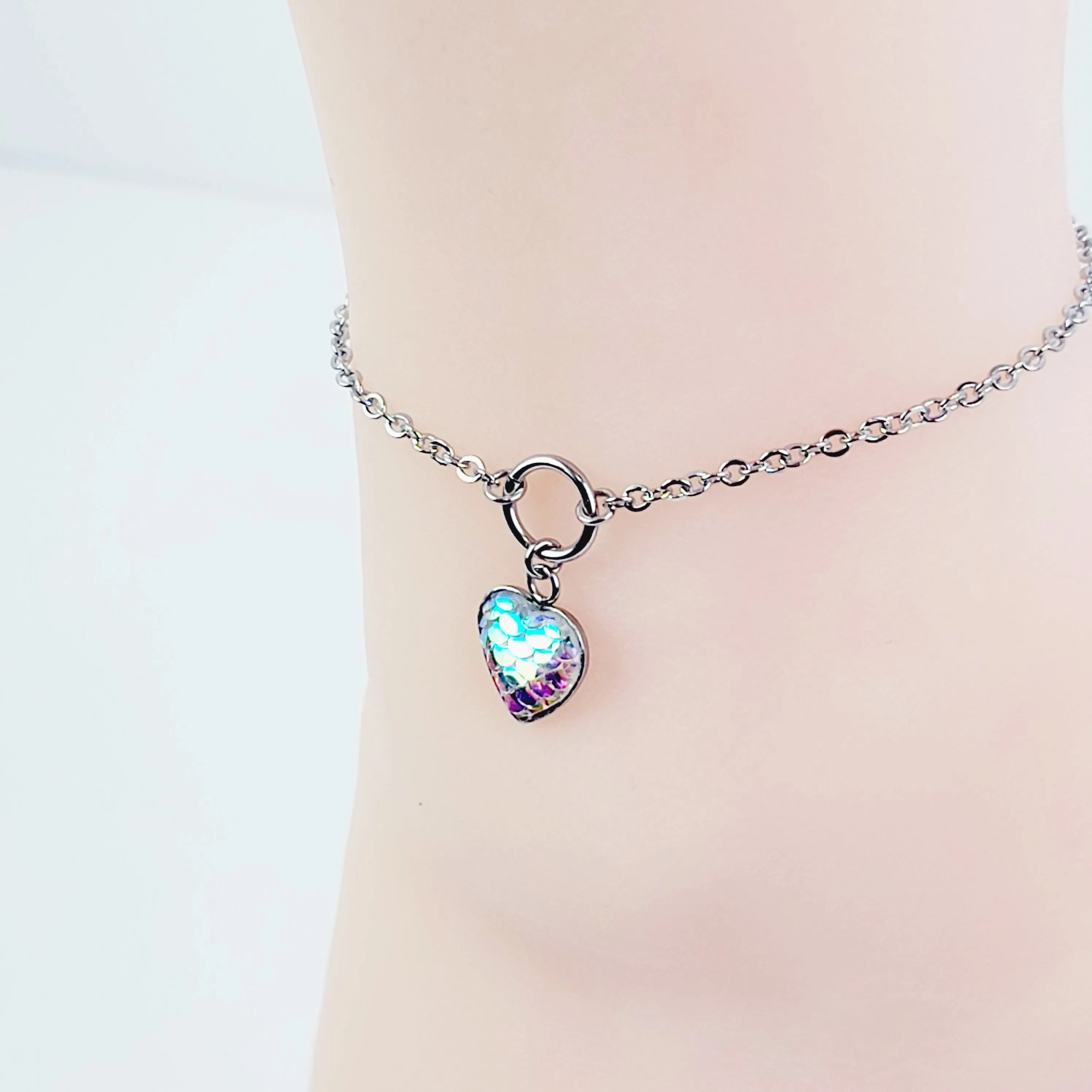 Circle of O Anklet with Mermaid/Dragon Scale Heart. 100%