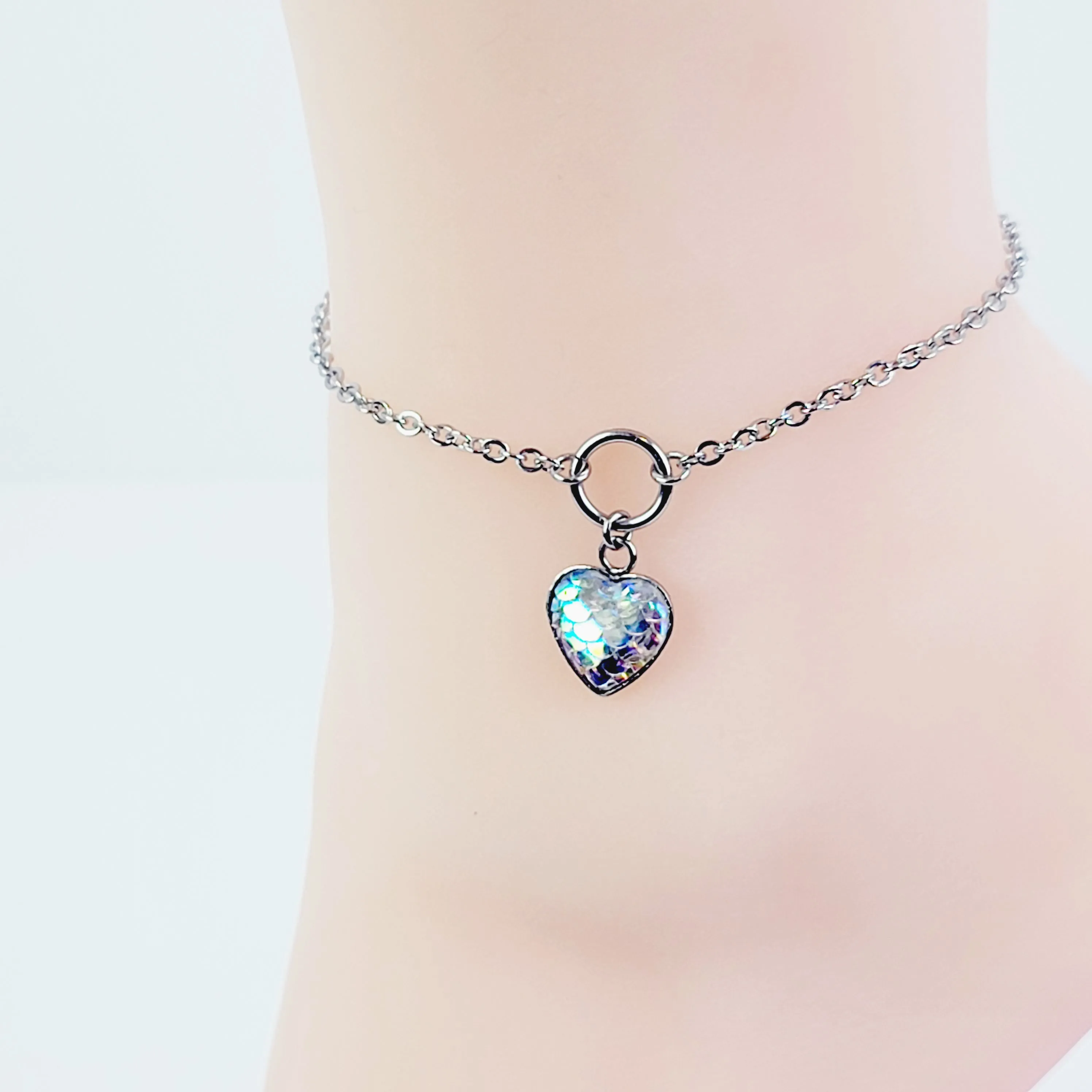 Circle of O Anklet with Mermaid/Dragon Scale Heart. 100%