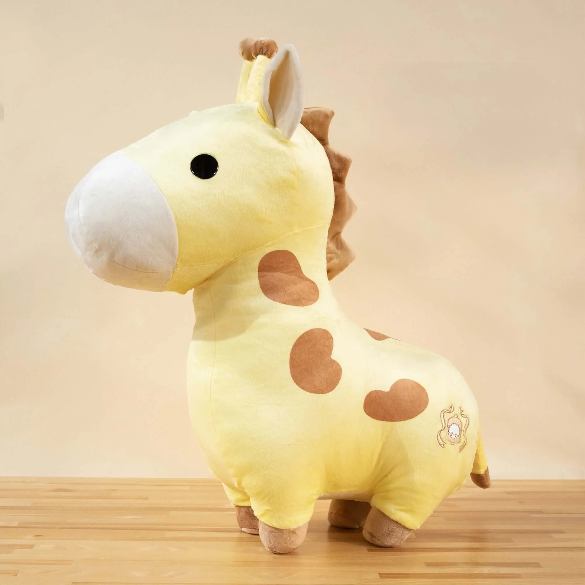 Giant Giraffi the Giraffe