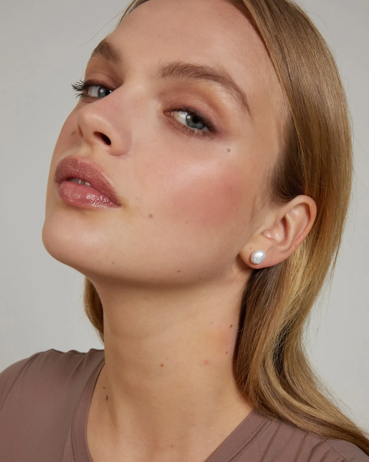 Grit Bold Stud Earrings