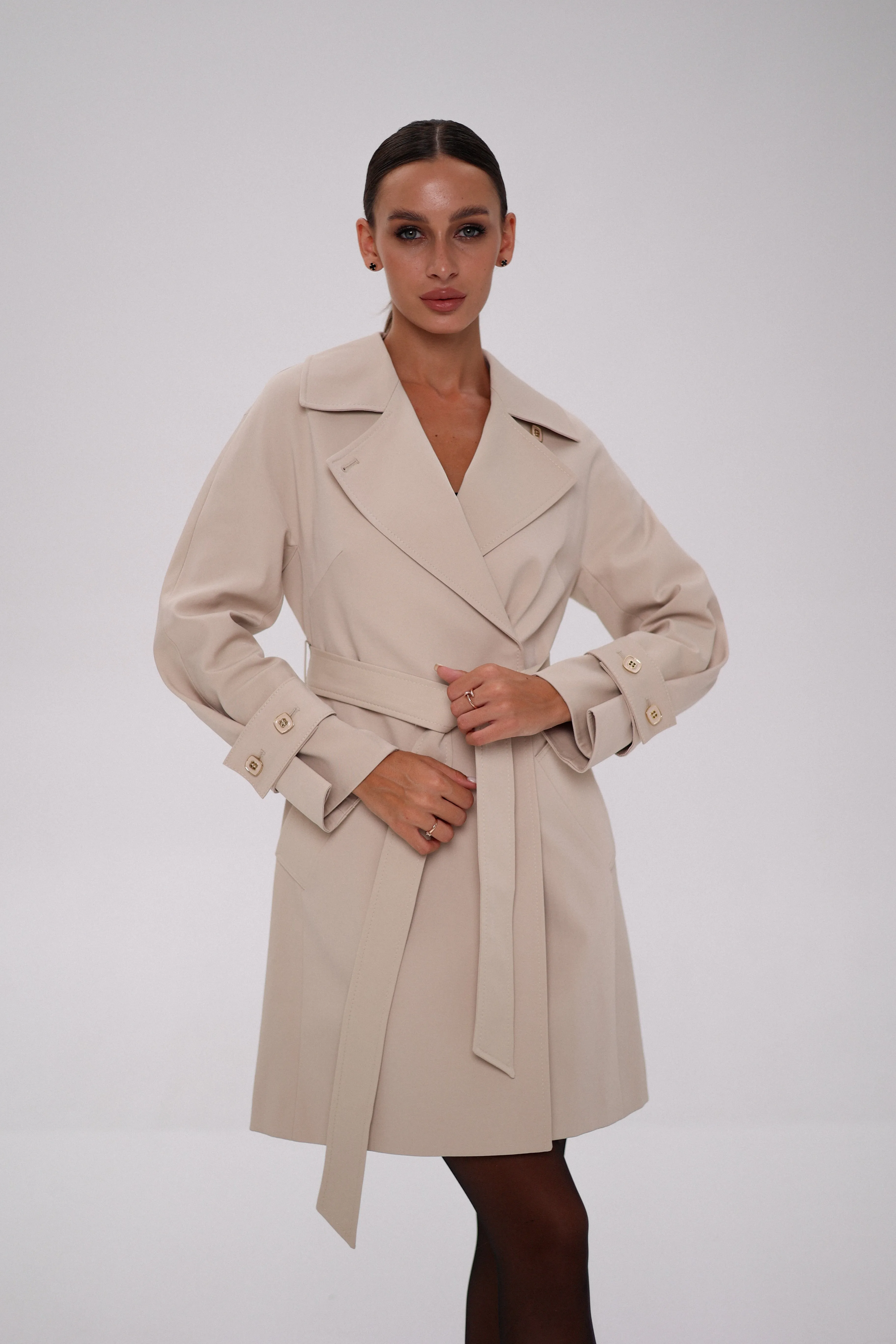 London Trench Coat in Beige