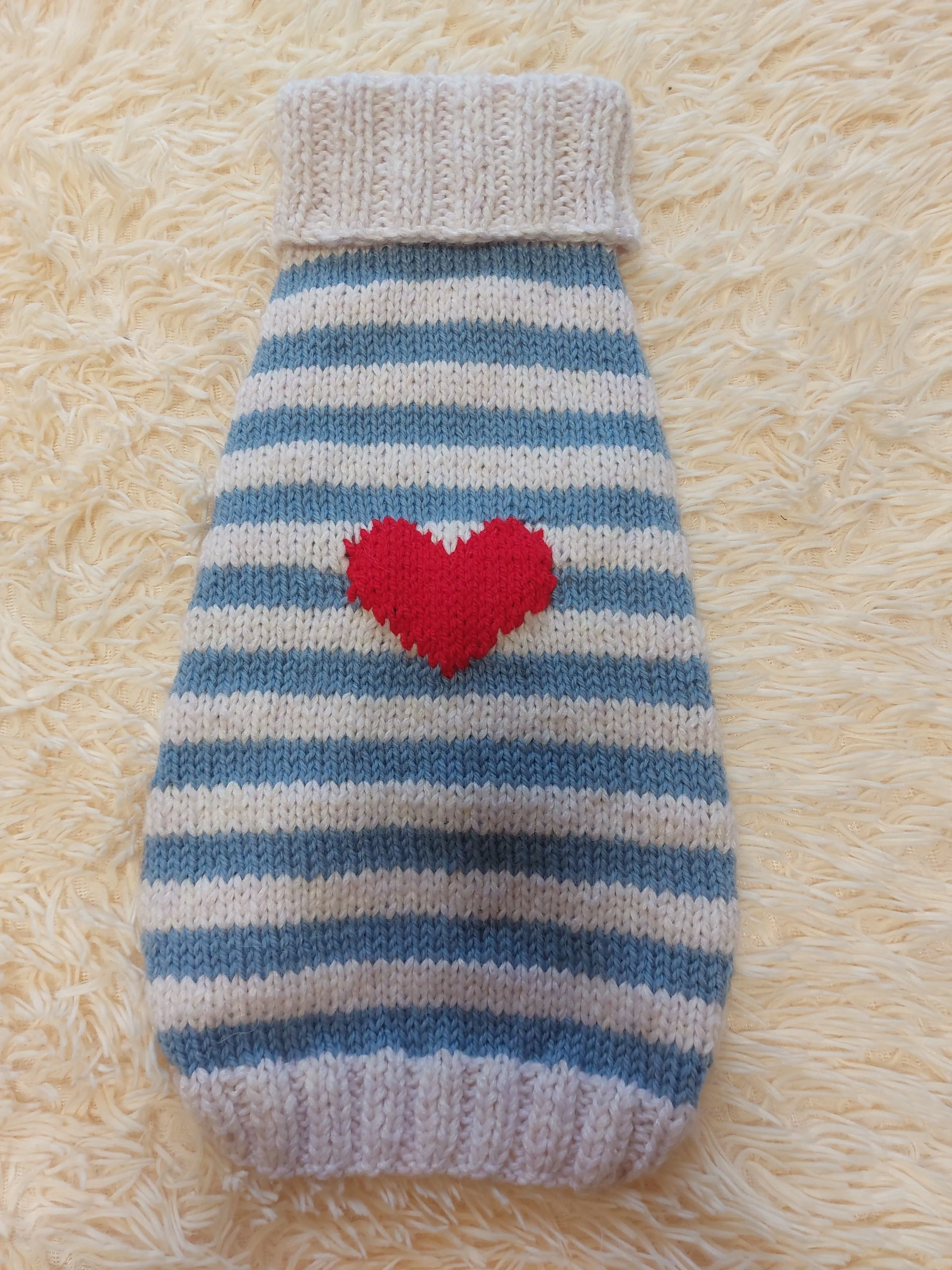 Sweater with hearts, wool sweatshirt for dog, hoodie for dachshund with heart