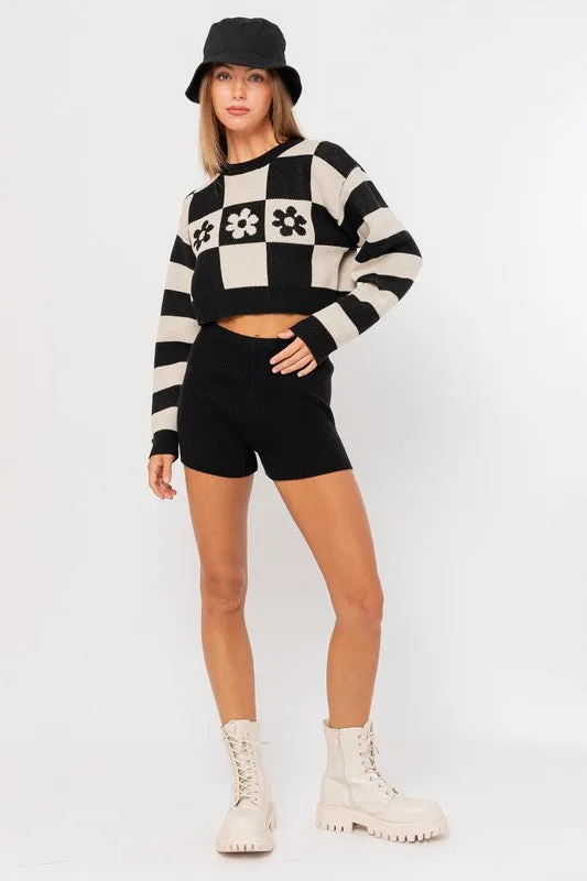 TEEK - Long Sleeve Crop Block Sweater