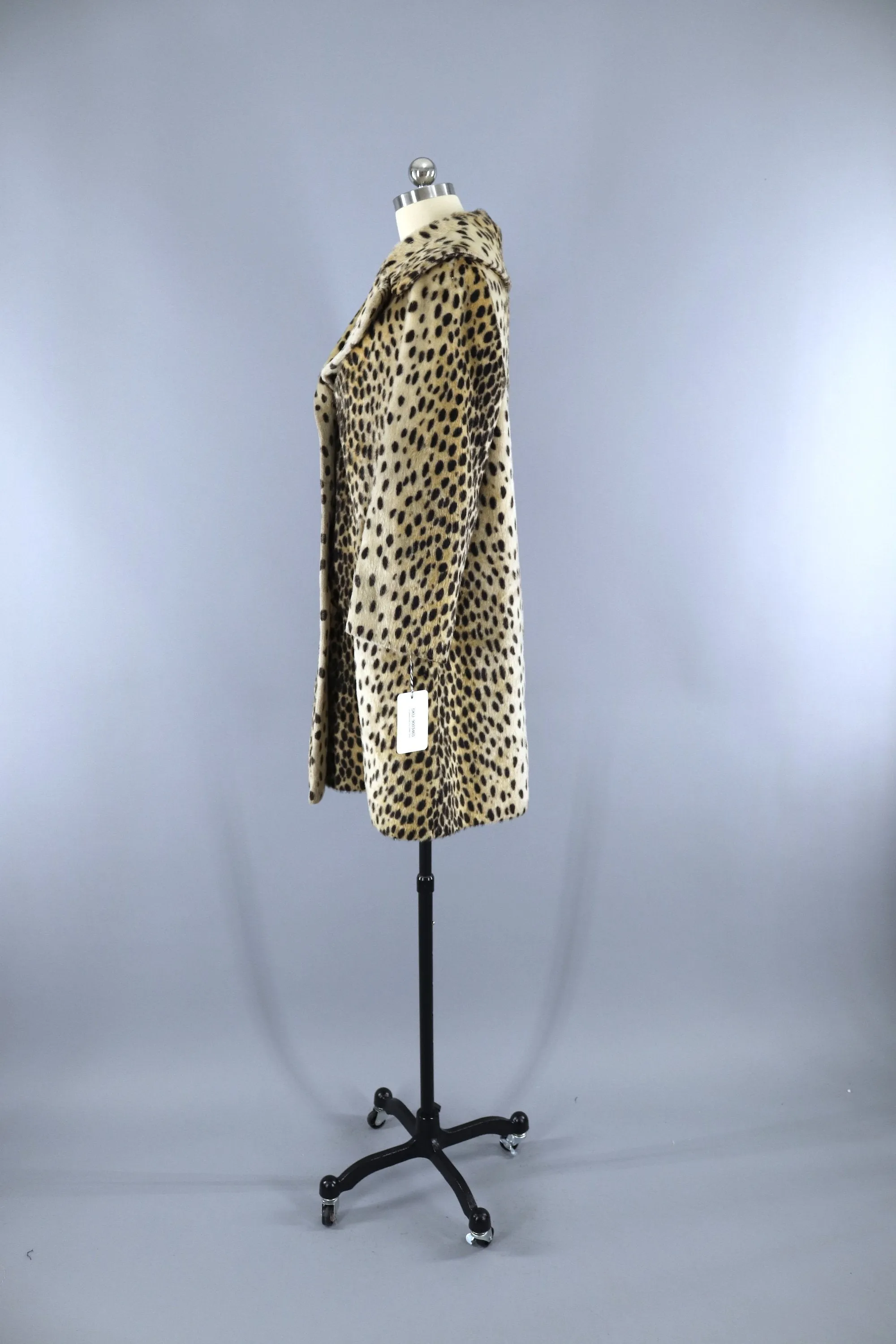 Vintage 1960s Leopard Print Faux Fur Coat