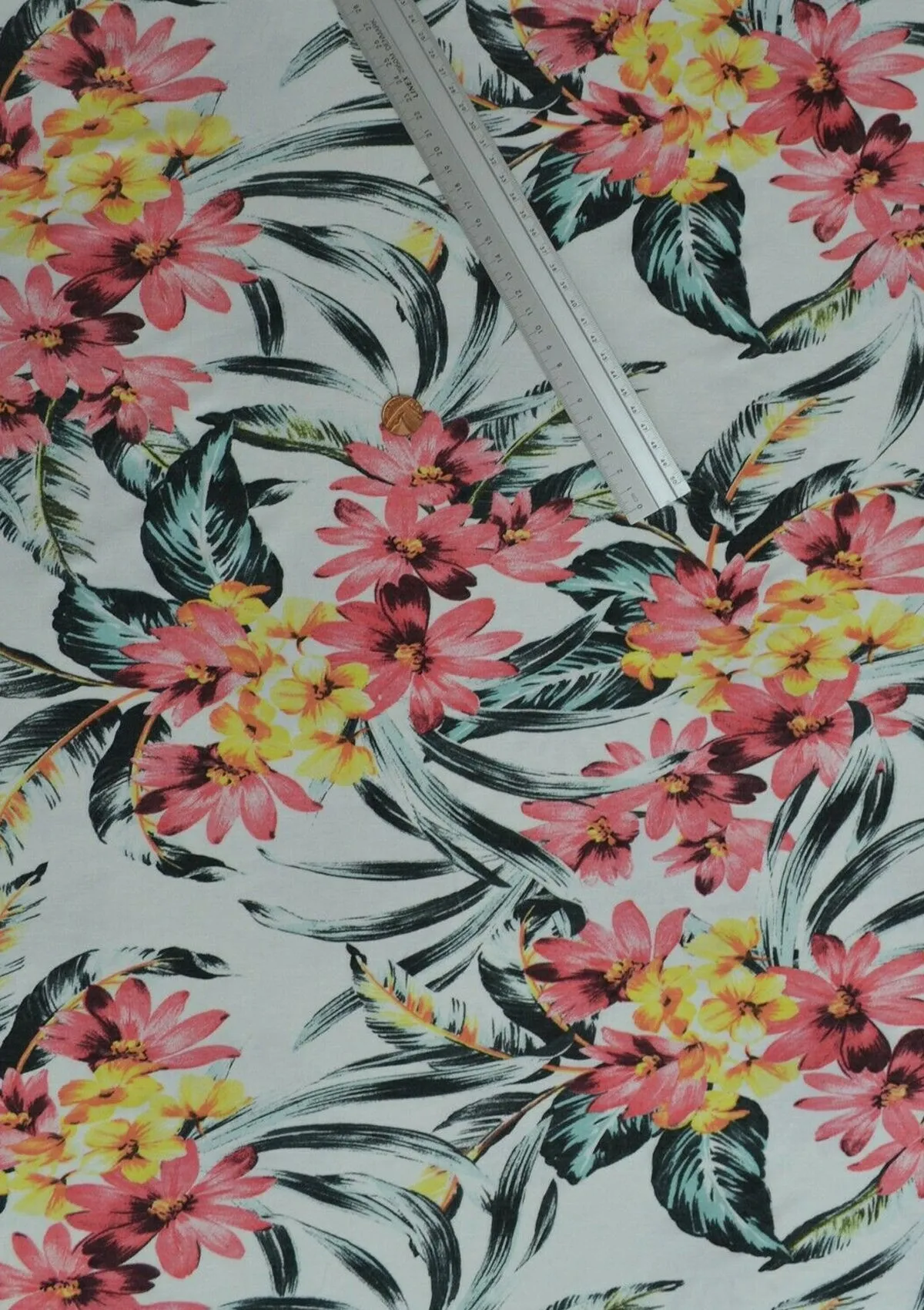 Viscose Jersey Flowers/leaves lightweight Stretch Fabric 60’’ Width Dressmaking D#200